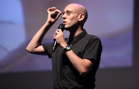 "בן אדם שיסתמך רק על ניסיון העבר ויתעלם ממה שקורה מולו, לא יצליח למצוא את עצמו בעולם החדש"